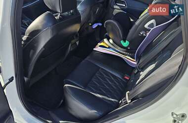 Позашляховик / Кросовер Nissan Qashqai 2023 в 