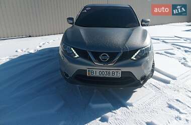 Внедорожник / Кроссовер Nissan Qashqai 2014 в Полтаве