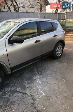 Позашляховик / Кросовер Nissan Qashqai 2010 в Самборі