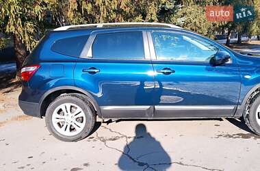 Внедорожник / Кроссовер Nissan Qashqai 2013 в 