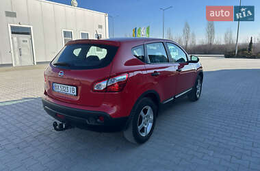 Позашляховик / Кросовер Nissan Qashqai 2011 в 
