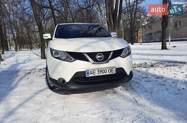 Внедорожник / Кроссовер Nissan Qashqai 2017 в Першотравенске