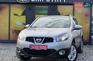 Внедорожник / Кроссовер Nissan Qashqai 2010 в Стрые