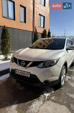 Внедорожник / Кроссовер Nissan Qashqai 2015 в Киеве