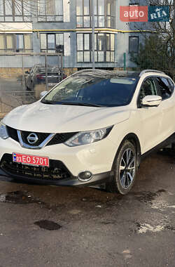 Внедорожник / Кроссовер Nissan Qashqai 2014 в Луцке