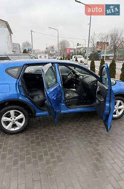 Позашляховик / Кросовер Nissan Qashqai 2007 в Києві