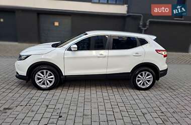 Внедорожник / Кроссовер Nissan Qashqai 2014 в 