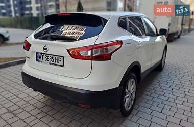 Внедорожник / Кроссовер Nissan Qashqai 2014 в 