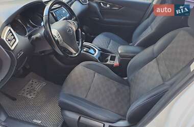 Внедорожник / Кроссовер Nissan Qashqai 2014 в 