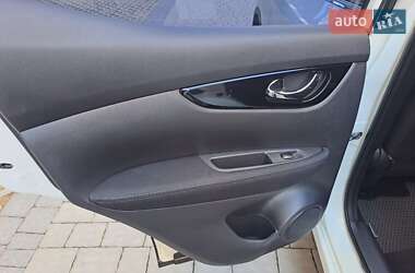 Внедорожник / Кроссовер Nissan Qashqai 2014 в 