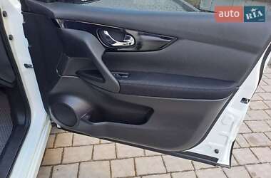 Внедорожник / Кроссовер Nissan Qashqai 2014 в 