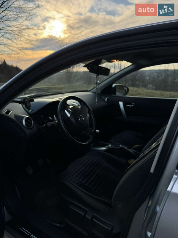 Внедорожник / Кроссовер Nissan Qashqai 2010 в Галиче