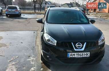 Внедорожник / Кроссовер Nissan Qashqai 2011 в 