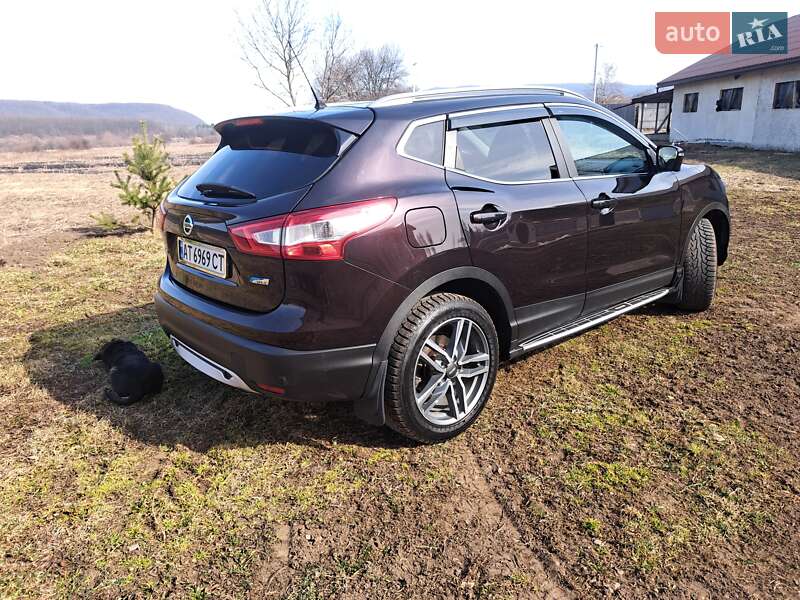 Внедорожник / Кроссовер Nissan Qashqai 2014 в Ивано-Франковске