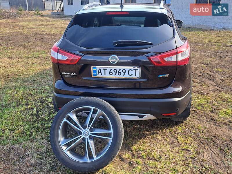 Внедорожник / Кроссовер Nissan Qashqai 2014 в Ивано-Франковске