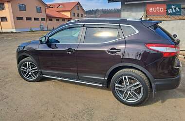 Внедорожник / Кроссовер Nissan Qashqai 2014 в Ивано-Франковске