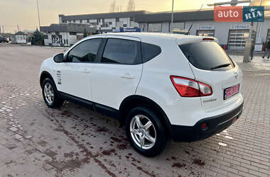 Внедорожник / Кроссовер Nissan Qashqai 2012 в Сарнах