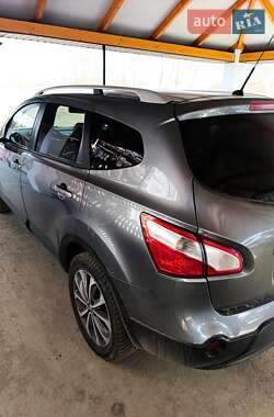 Внедорожник / Кроссовер Nissan Qashqai 2013 в Черновцах