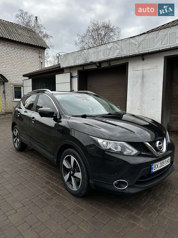 Внедорожник / Кроссовер Nissan Qashqai 2015 в 