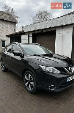 Внедорожник / Кроссовер Nissan Qashqai 2015 в 
