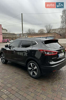 Внедорожник / Кроссовер Nissan Qashqai 2015 в 