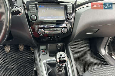 Внедорожник / Кроссовер Nissan Qashqai 2015 в 