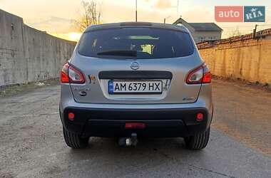 Позашляховик / Кросовер Nissan Qashqai 2013 в 