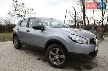 Позашляховик / Кросовер Nissan Qashqai 2011 в 