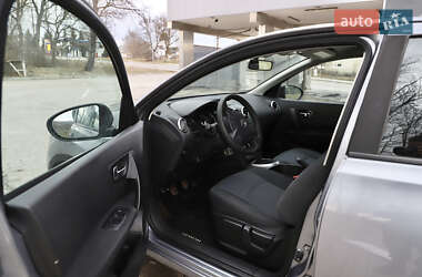 Позашляховик / Кросовер Nissan Qashqai 2011 в 