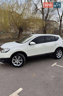 Внедорожник / Кроссовер Nissan Qashqai 2011 в Кривом Роге