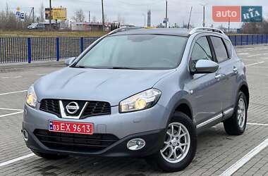 Позашляховик / Кросовер Nissan Qashqai 2011 в Нововолинську