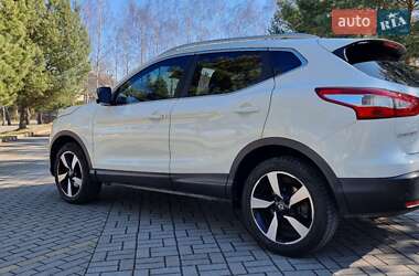 Внедорожник / Кроссовер Nissan Qashqai 2017 в 