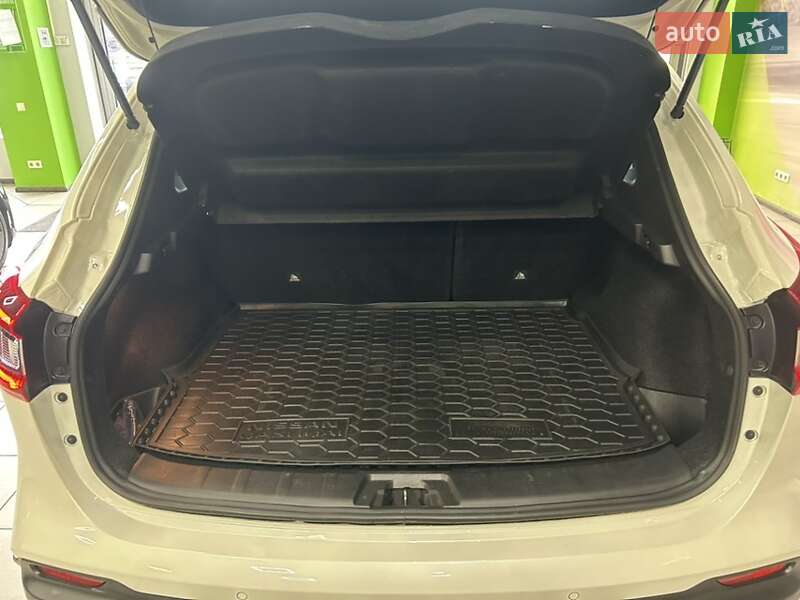 Внедорожник / Кроссовер Nissan Qashqai 2021 в Киеве