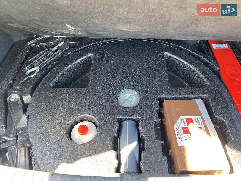 Позашляховик / Кросовер Nissan Qashqai 2011 в Одесі