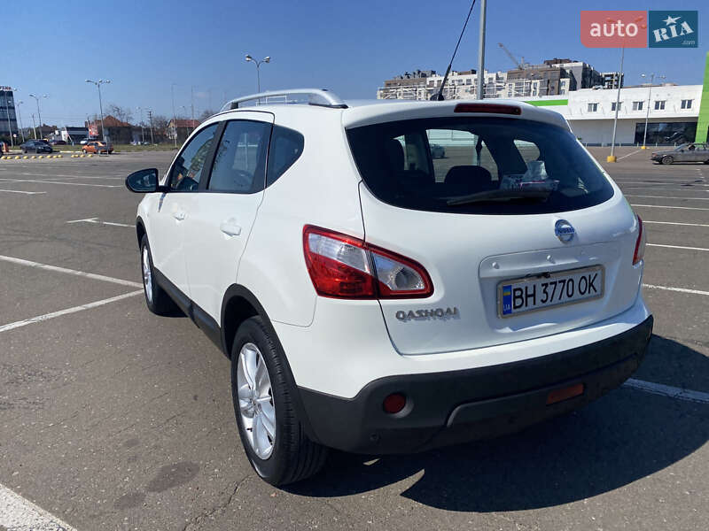 Позашляховик / Кросовер Nissan Qashqai 2011 в Одесі