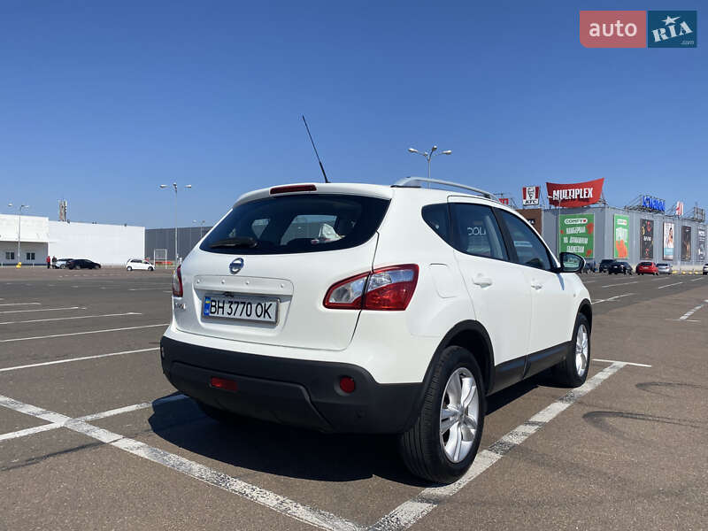 Позашляховик / Кросовер Nissan Qashqai 2011 в Одесі