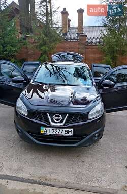 Внедорожник / Кроссовер Nissan Qashqai 2010 в 