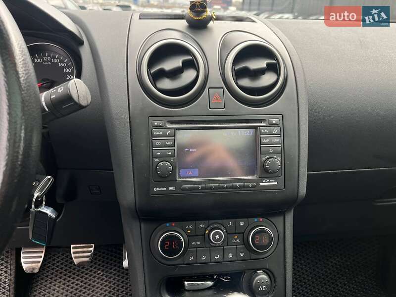 Позашляховик / Кросовер Nissan Qashqai 2012 в Львові