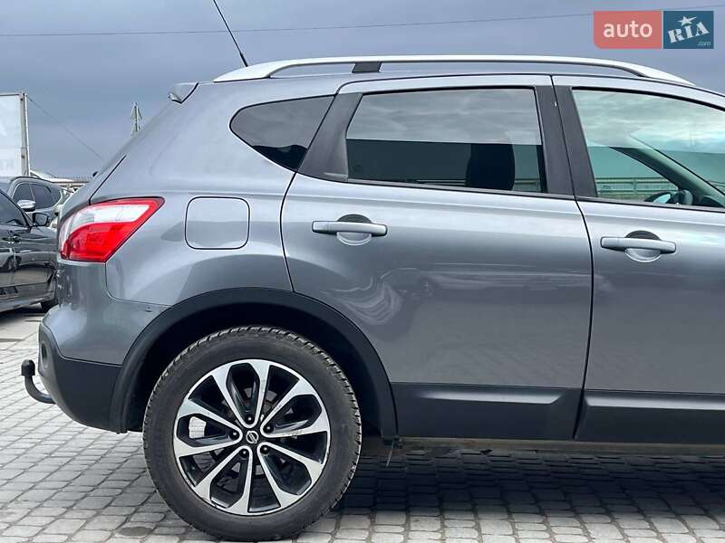 Позашляховик / Кросовер Nissan Qashqai 2012 в Львові