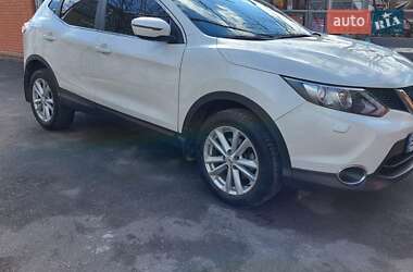 Позашляховик / Кросовер Nissan Qashqai 2014 в Ромнах