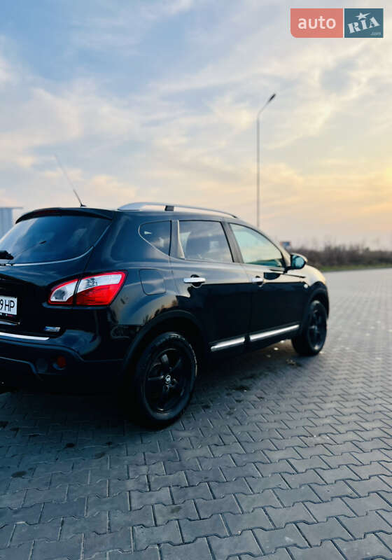 Внедорожник / Кроссовер Nissan Qashqai 2011 в Луцке