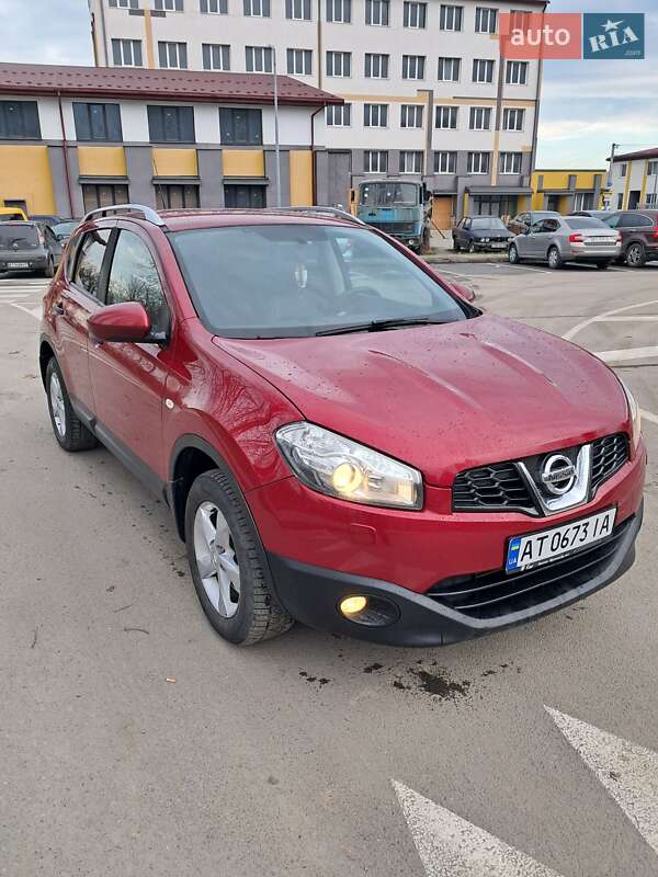 Позашляховик / Кросовер Nissan Qashqai 2011 в Івано-Франківську