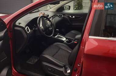 Позашляховик / Кросовер Nissan Qashqai 2015 в 