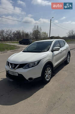 Позашляховик / Кросовер Nissan Qashqai 2016 в 