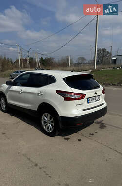 Позашляховик / Кросовер Nissan Qashqai 2016 в 