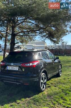 Внедорожник / Кроссовер Nissan Qashqai 2015 в 