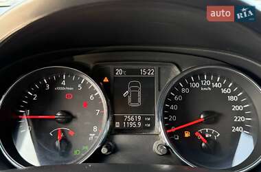 Внедорожник / Кроссовер Nissan Qashqai 2012 в 