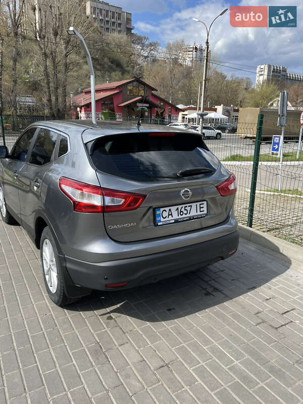 Внедорожник / Кроссовер Nissan Qashqai 2016 в Черкассах