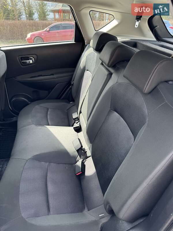 Позашляховик / Кросовер Nissan Qashqai 2012 в Львові