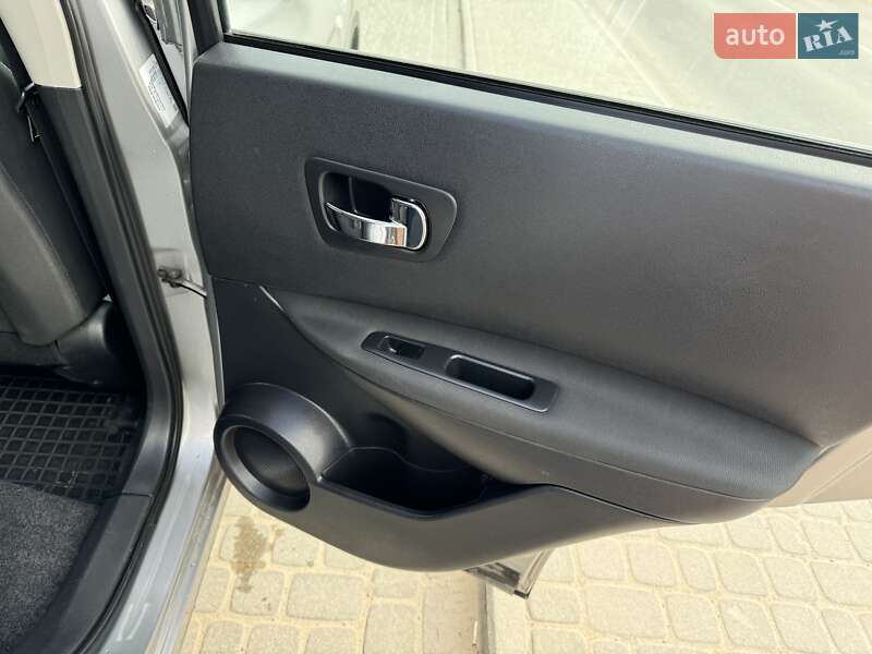 Позашляховик / Кросовер Nissan Qashqai 2012 в Львові